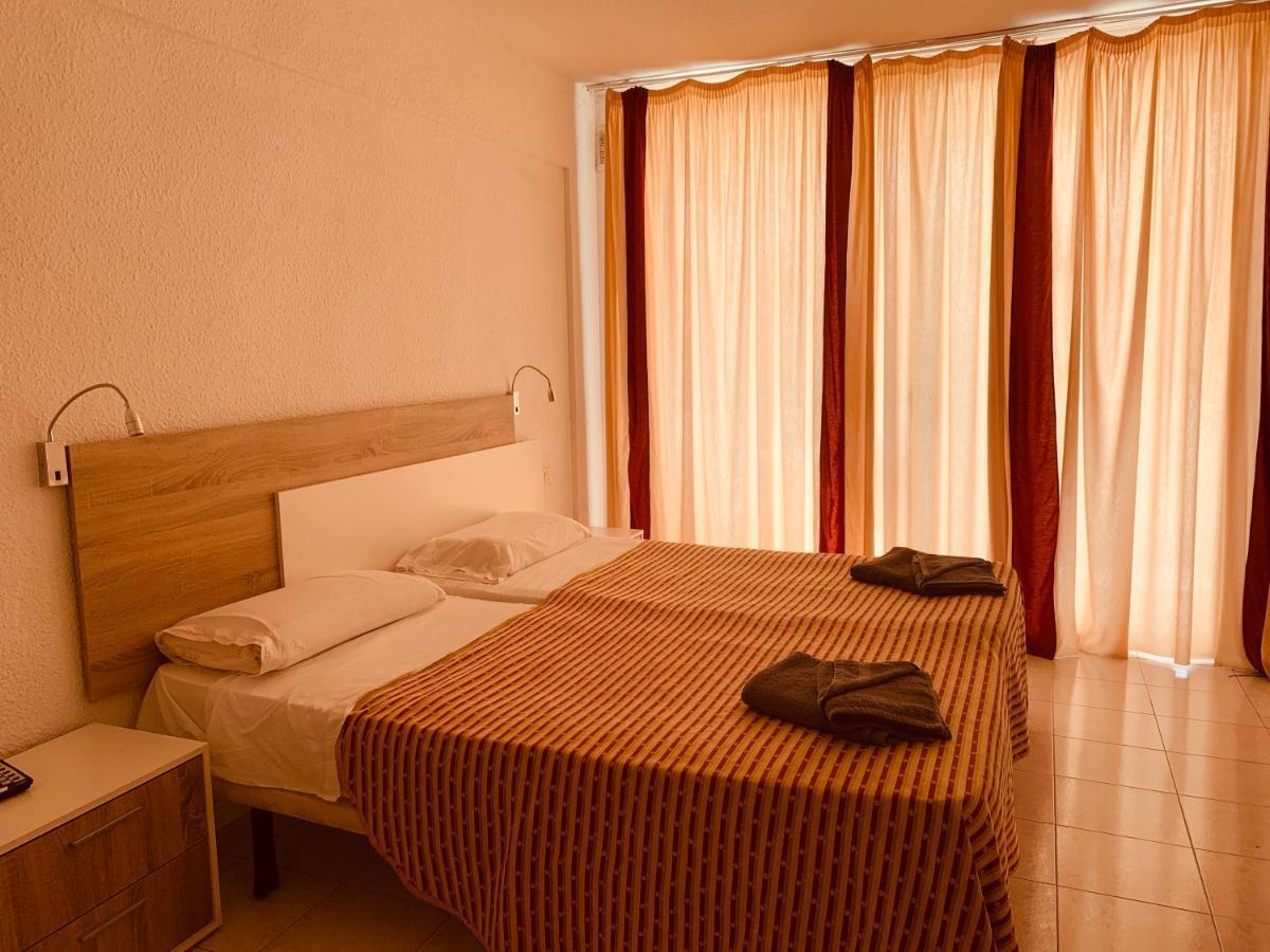 Pondemar Apartaments Vistas Playa Feñabe エクステリア 写真